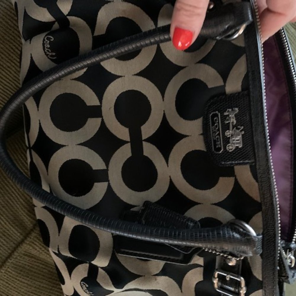 Coach Bag - Picture 2 of 4